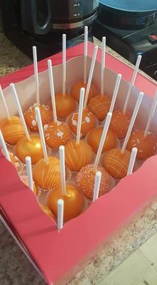 Vanilla Cake Pops